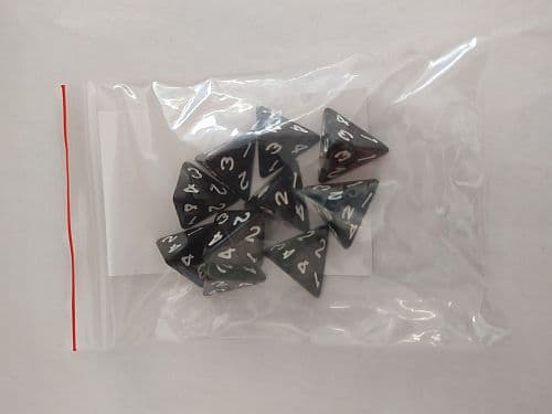 Dice - Terningesæt - 10 terninger - Kaissa Dice: Pearl - Black/White D4 (4 sidet)