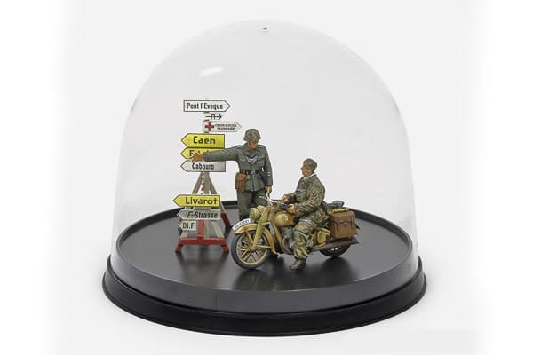 Tamiya - Display Case J (Dome) (Udstillingsboks) - 140MM X 115MM